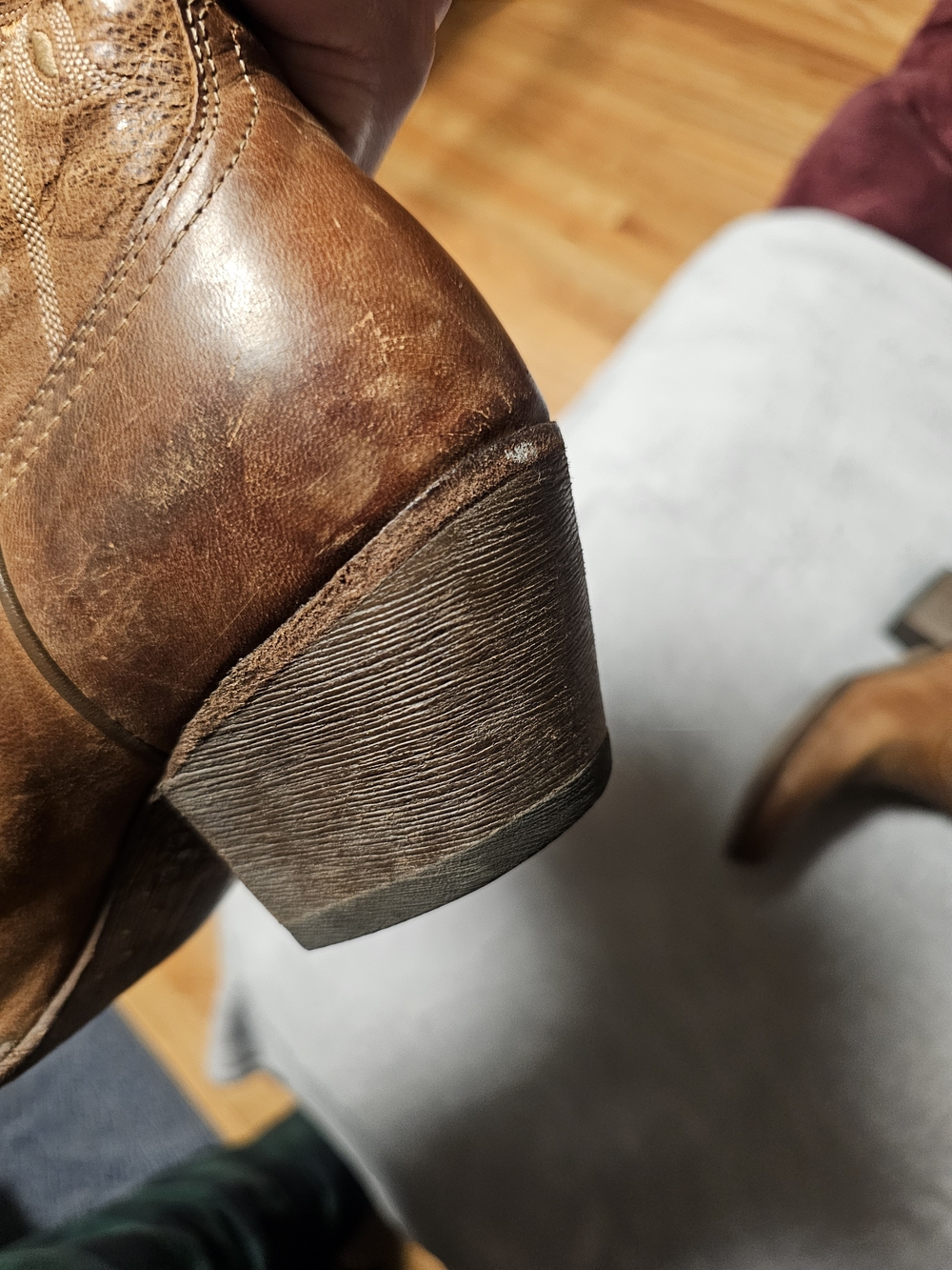 Ariat Brown Leather Embroidered Western Heeled Boots - Picture 9 of 10